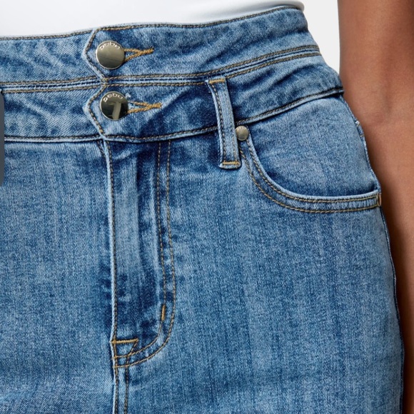 bebe • Double Tab Skinny Jeans - Picture 13 of 14